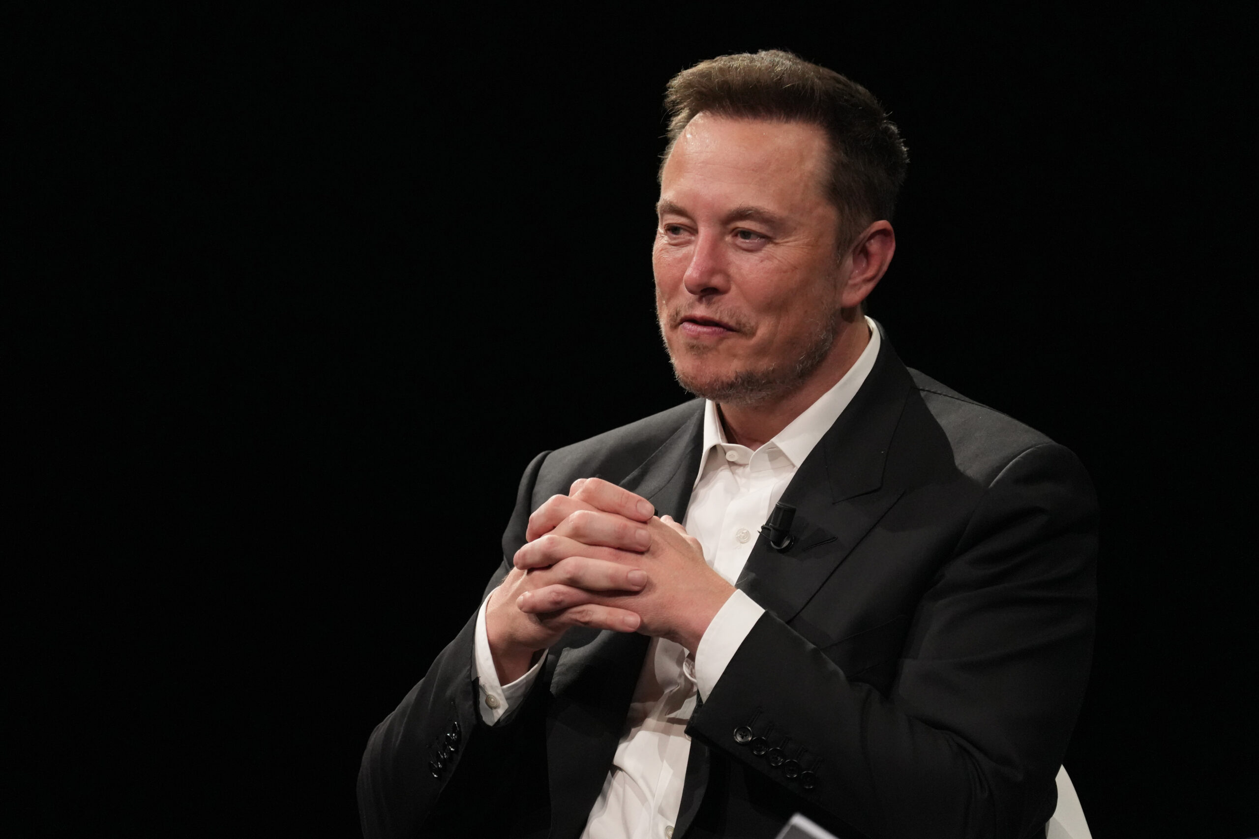 Elon Musk to Buy TikTok and Rename it “?”