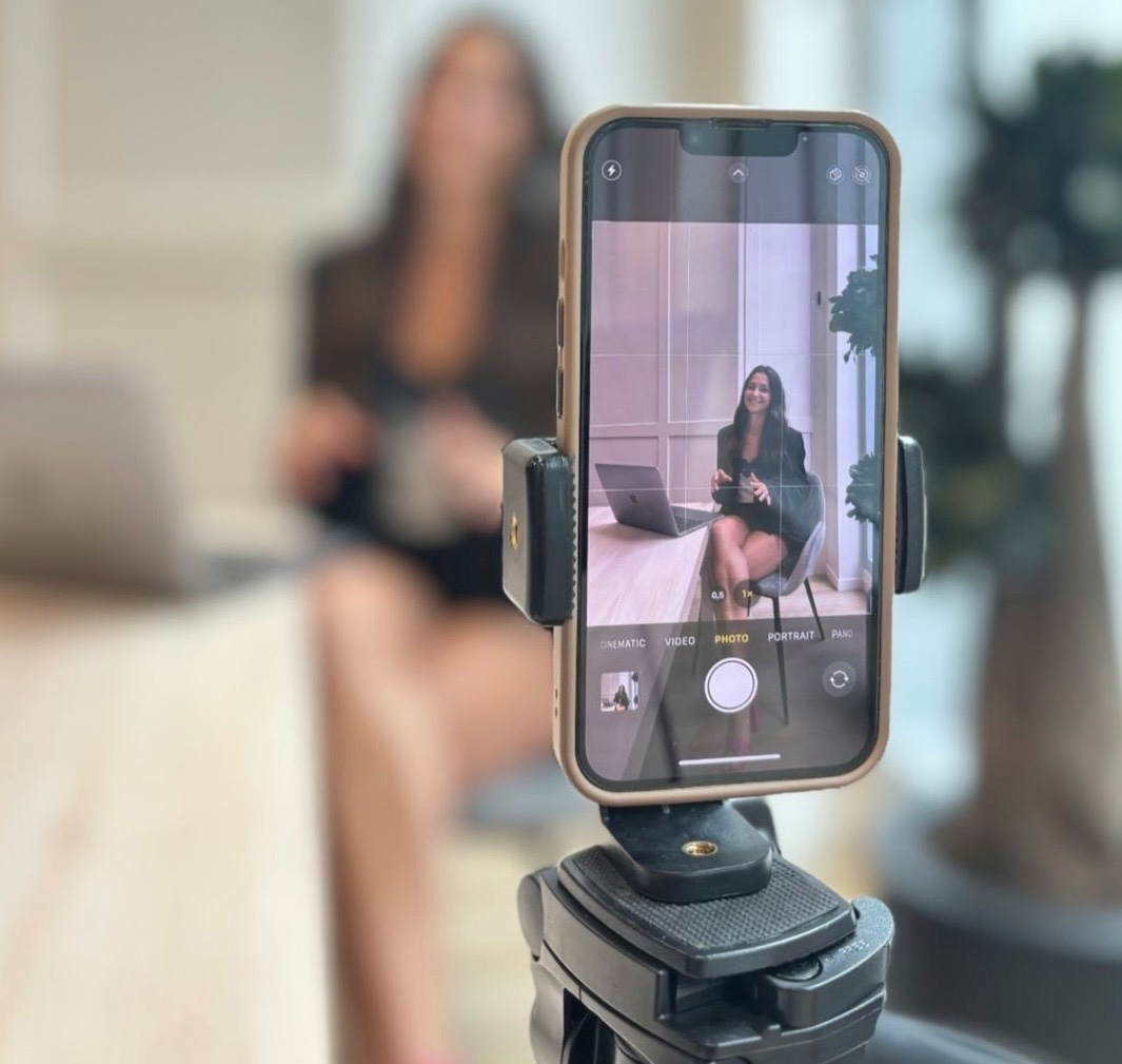  Local Woman Proves She had a “Fun” Weekend with over 14,000 Photos of Evidence